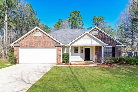 106 Emerald Ln, Hampton, GA 30228