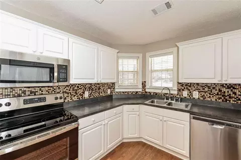 106 Emerald Ln, Hampton, GA 30228 photo 7