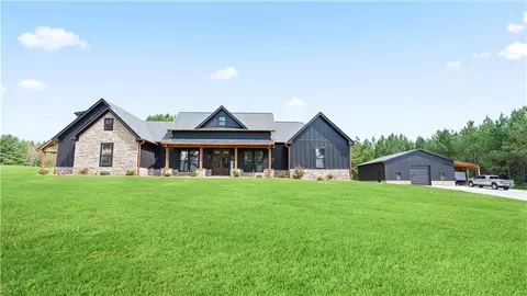 100 Rainey Rd, Temple, GA 30179
