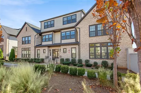 3933 Danube Ln #222, Atlanta, GA 30339