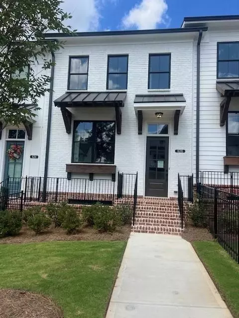 638 Skytop Dr #153, Cumming, GA 30040