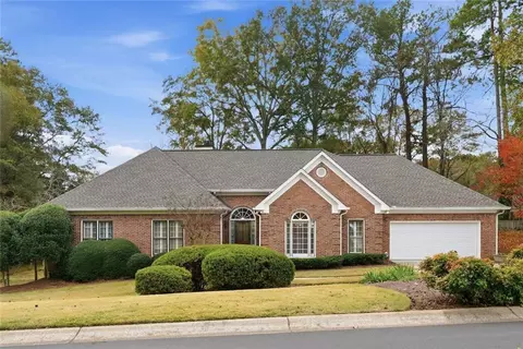 2289 Glenridge Dr, Marietta, GA 30062