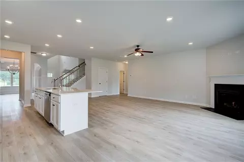Living - 700 Relic Rdg, Hampton, GA 30228 photo 3 of 8