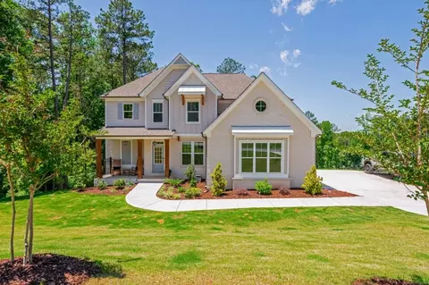 1013 Liberty Springs Dr, Woodstock, GA 30188