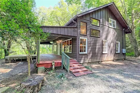 331 Duggan Hill Dr, Clayton, GA 30525