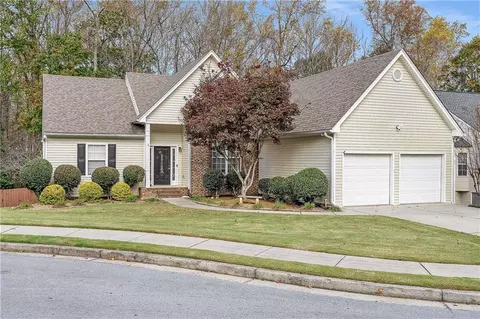 1655 Brisbane Dr, Dacula, GA 30019