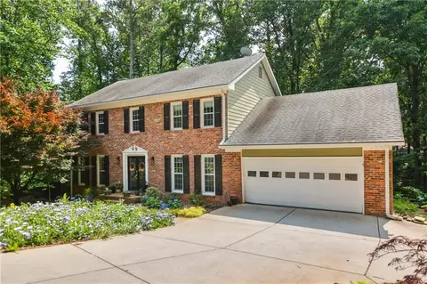 3453 Drayton Dr NE, Roswell, GA 30075