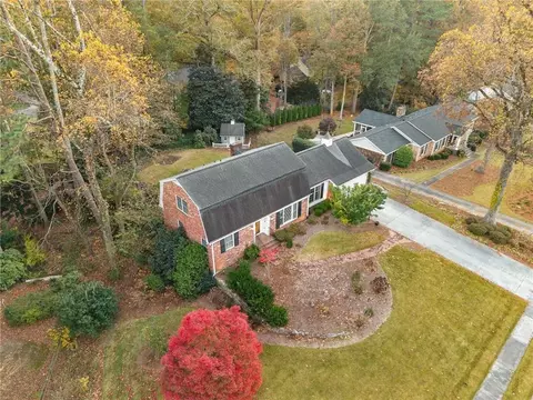 1701 Kings Down Cir, Atlanta, GA 30338
