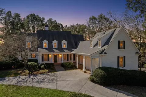 5005 Hickory Hills Dr, Woodstock, GA 30188
