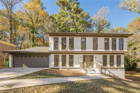 997 Carlisle Rd, Stone Mountain, GA 30083