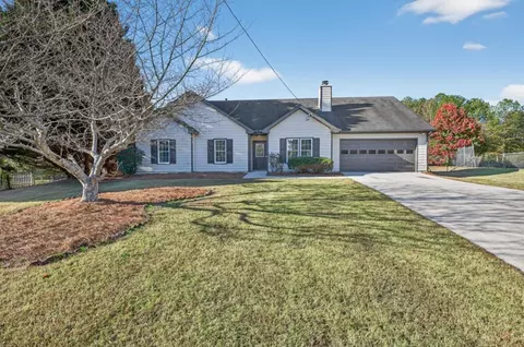 280 Meadow View Dr, Grayson, GA 30017