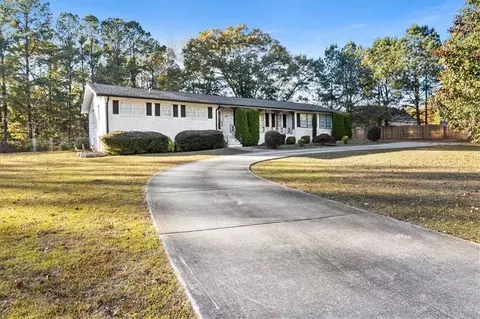 3129 Miller Rd, Lithonia, GA 30038
