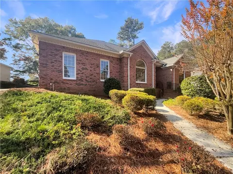 1961 Fields Pond Dr, Marietta, GA 30068