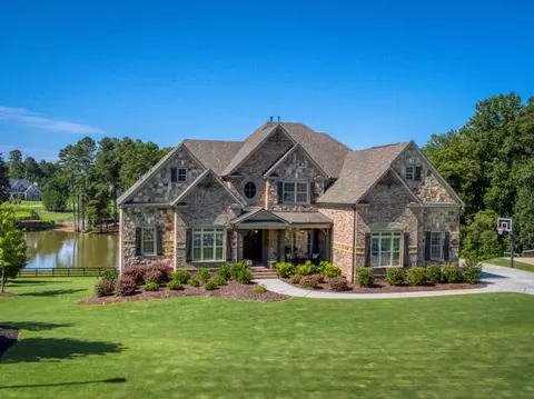 17223 Barberry Rd, Milton, GA 30004