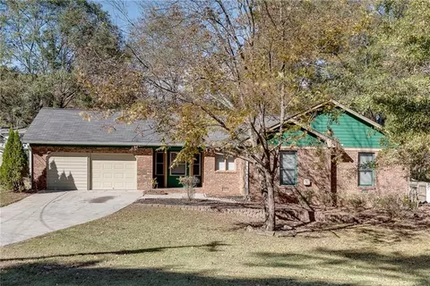2021 N Oak Dr, Lawrenceville, GA 30044