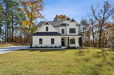 651 Chestnut Hill Rd SW, Marietta, GA 30064