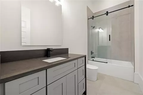 Bath - 520 Heathmill Ct, Milton, GA 30004 photo 9 of 9