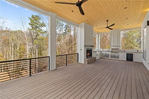 Exterior - 520 Heathmill Ct, Milton, GA 30004 photo 7 of 15