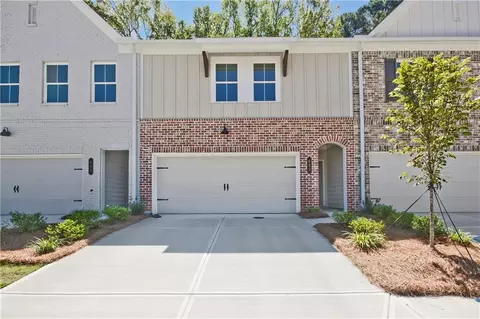 693 Sunstone Ln, Lawrenceville, GA 30043