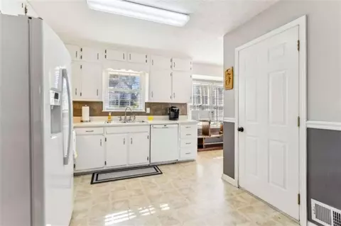 244 State St, Commerce, GA 30529 photo 16