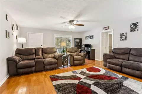 244 State St, Commerce, GA 30529 photo 13