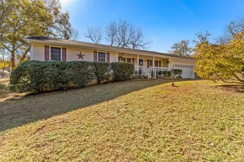 244 State St, Commerce, GA 30529 photo 5