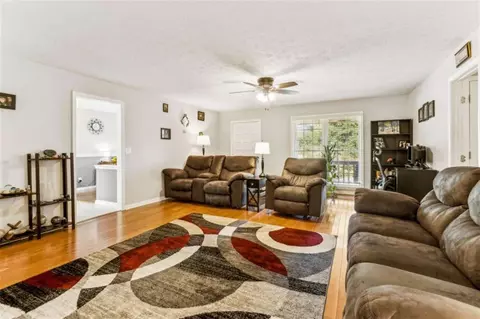 244 State St, Commerce, GA 30529 photo 14