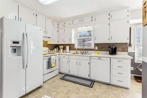 244 State St, Commerce, GA 30529 photo 15