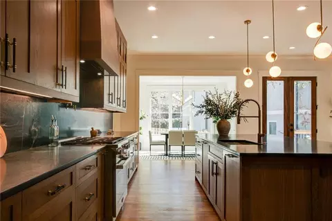 581 Sherwood Rd NE, Atlanta, GA 30324