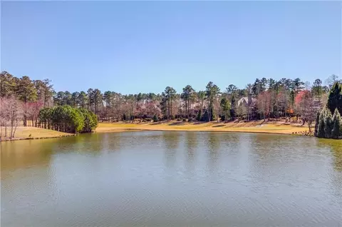 4921 Roaring Fork Pass, Suwanee, GA 30024 photo 2