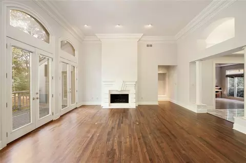 6010 Heards Dr, Sandy Springs, GA 30328 photo 12