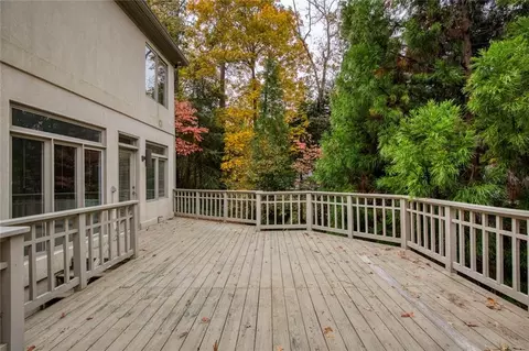 6010 Heards Dr, Sandy Springs, GA 30328 photo 50