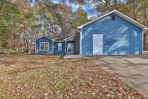 5421 Hunnington Mill Dr, Flowery Branch, GA 30542