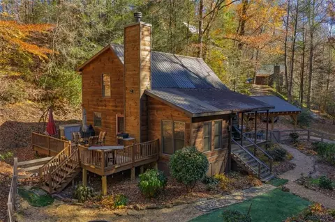 659 Kells Ridge Dr, Ellijay, GA 30540