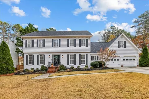 2268 Woodsfield Ln NE, Marietta, GA 30062