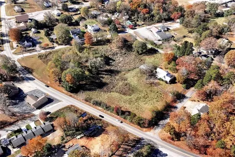 283 Yonah St, Cornelia, GA 30531 photo 3