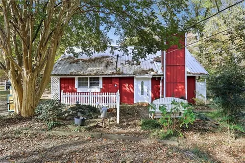 9060 Ruby Ln, Gainesville, GA 30506