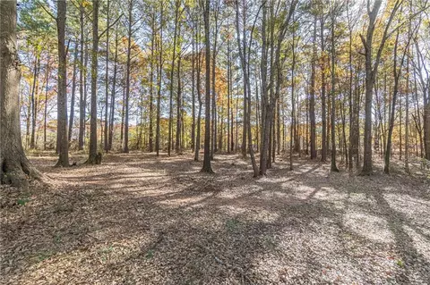 Exterior - 867 Windward Rd, Winder, GA 30680 photo 6 of 9