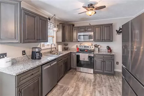 Kitchen - 867 Windward Rd, Winder, GA 30680 photo 2 of 8