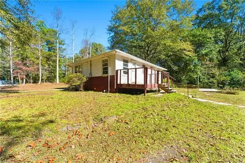 Exterior - 15 Dixie Dr, Stockbridge, GA 30281 photo 3 of 9