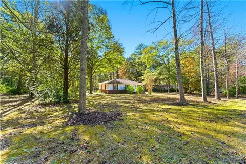 Exterior - 15 Dixie Dr, Stockbridge, GA 30281 photo 9 of 9