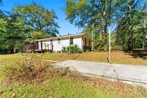 Exterior - 15 Dixie Dr, Stockbridge, GA 30281 photo 5 of 9