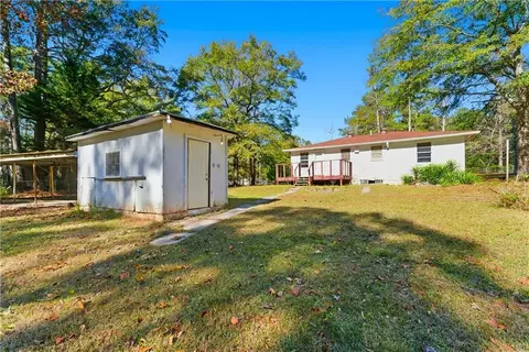 Exterior - 15 Dixie Dr, Stockbridge, GA 30281 photo 7 of 9