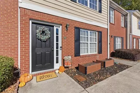 56 Princeton Glen Ct, Adairsville, GA 30103