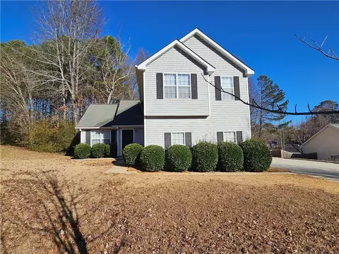 6720 Manor Creek Dr, Douglasville, GA 30135