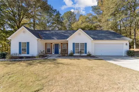41 Indian Springs Dr, Jefferson, GA 30549