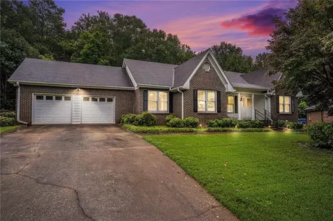 610 Camary Ct SE, Conyers, GA 30094
