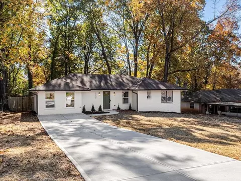 2330 Green Forrest Dr, Decatur, GA 30032