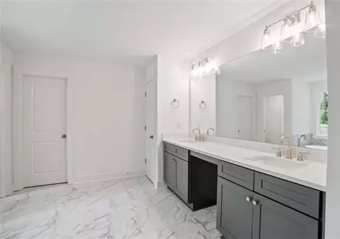 2432 Whites Rdg, Decatur, GA 30034