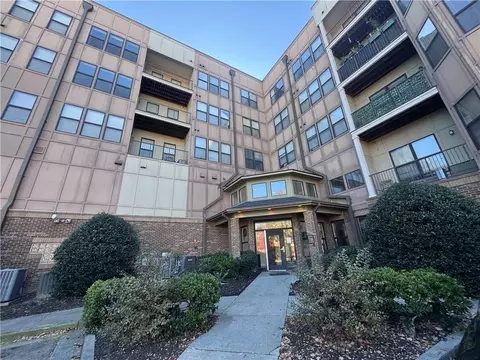 898 Oak St SW #1222, Atlanta, GA 30310